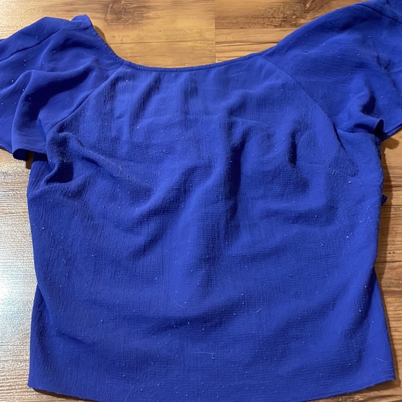 Bebe Flowy Blue Top XS Crop - Picture 2 of 4